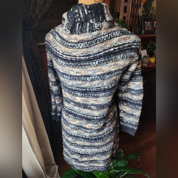 Miami Blue and Gray Striped Cardigan - Picture 3 of 5